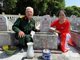 Xin xóa tên trên bia mộ liệt sĩ